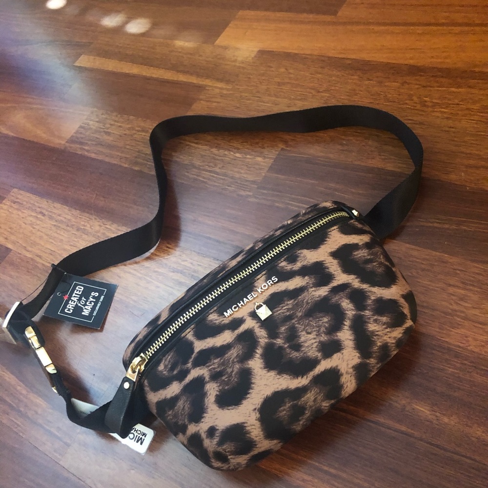 Women’s fanny pack